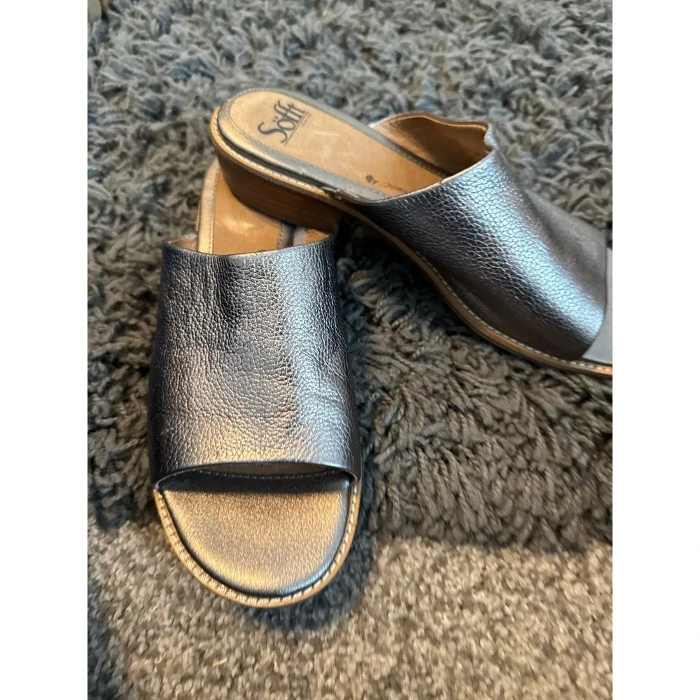 Sandals sofft metalic shoes - Picture 2 of 2